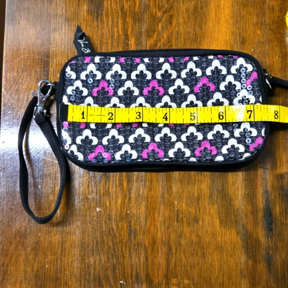 Vera Bradley Wristlet Canterberry Magenta Sequin Shimmer Retired Phone Purse
